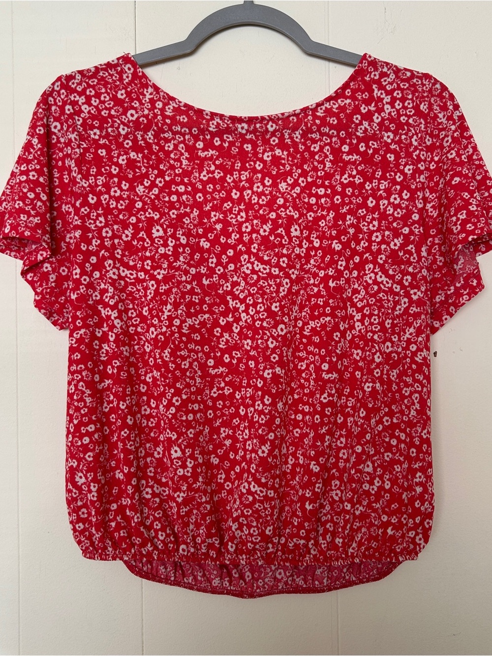 Women’s Rewind Red Floral Short Flutter Sleeve Blouse Size Large
